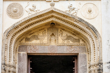 Obraz premium Hyderabad, Telangana, Golkonda Fort, India, Peacock decoration in the ancient fort