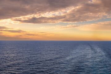 LINDO MAR AZUL. 