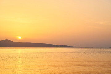 Naklejka premium sunset over the sea next to Elafonisos