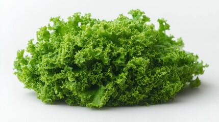 Obraz premium Fresh green lettuce isolated on white background