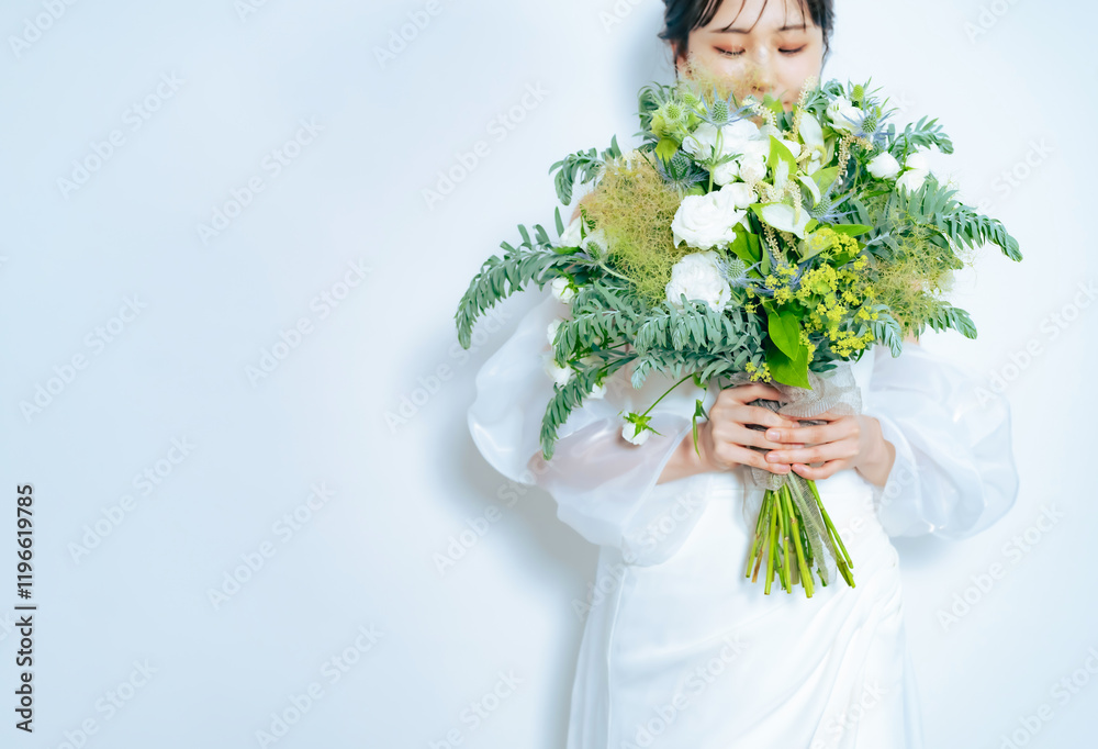 Poster ブライダル、ウェディング、女性、花嫁、ブーケ、新婦、ドレス、ソロ、一人、フォト、新婚、写真、セルフ、前撮り、美人、美容、スキンケア、コスメ、化粧品、ビューティー、フラワーアレンジメント、花束、ウエディ