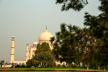 Obraz premium Taj Mahal, famous historical monument, UNESCO World Heritage Site.