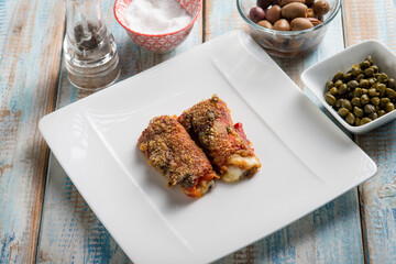 peppers rolls with mozzarella capsicum and black olives