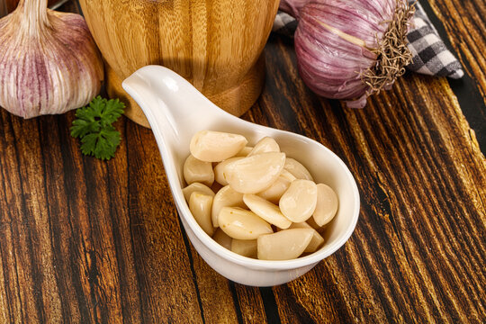 Tasty aroma marinated garlic cloves