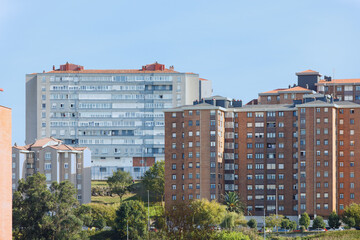 Overview of buildings with individual dwellings for private use in a city.