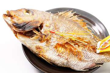 鯛の塩焼き　尾頭付き