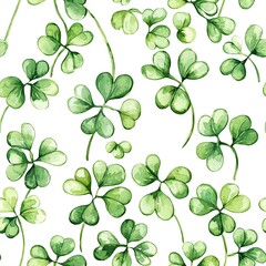 Fototapeta premium Seamless pattern of shamrock leaves in watercolor for St Patricks Day