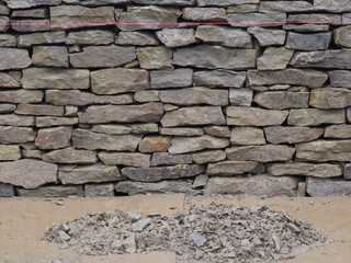 Dry stone wall building