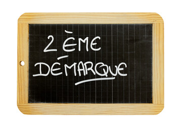 Obraz premium les mots 2 ème démarque écrit en français sur une ardoise