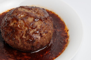 日本のデミグラスハンバーグ