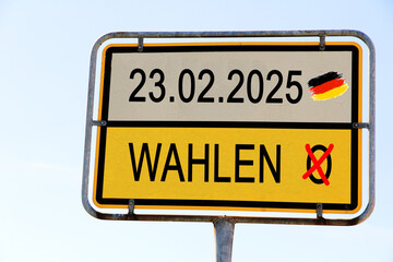 Schild mit Wahlen in Deutschland im Februar 2025