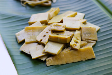 Bamboo shoot in tiliacora triandra juice