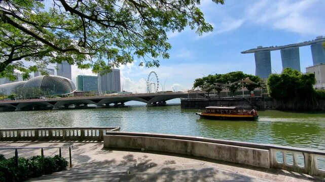 Riding river cruise at singapore