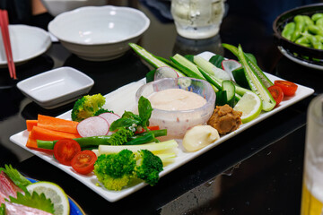新鮮野菜のバーニャカウダソース。
下田のモツ焼き屋さん。
