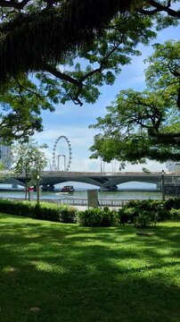 Singapore park with river cruise and landmarks view