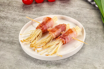 Grilled enoki mushroom with bacon