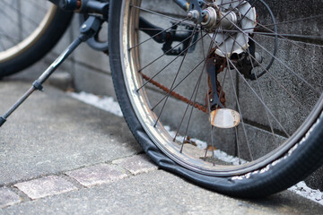 Fototapeta premium 自転車 パンク