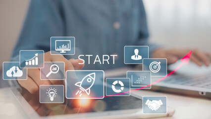 Naklejka premium Startup innovates to connect customers worldwide. Emphasizes creativity, and resource management for sustainability. Clear leadership, digital marketing. Startup business concept