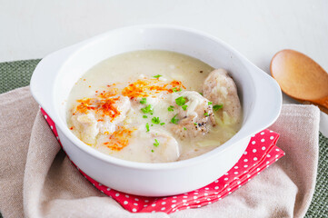 チーズ入りシュクメルリ