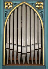 Orgelpfeifen einer alten Orgel