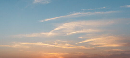 Fototapeta premium Sunset golden hour sky and cloud view