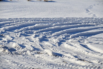 Obraz premium Tire Tracks in Snow