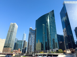 Fototapeta premium Exterior of buildings along the Chicago River in Chicago, Illinois