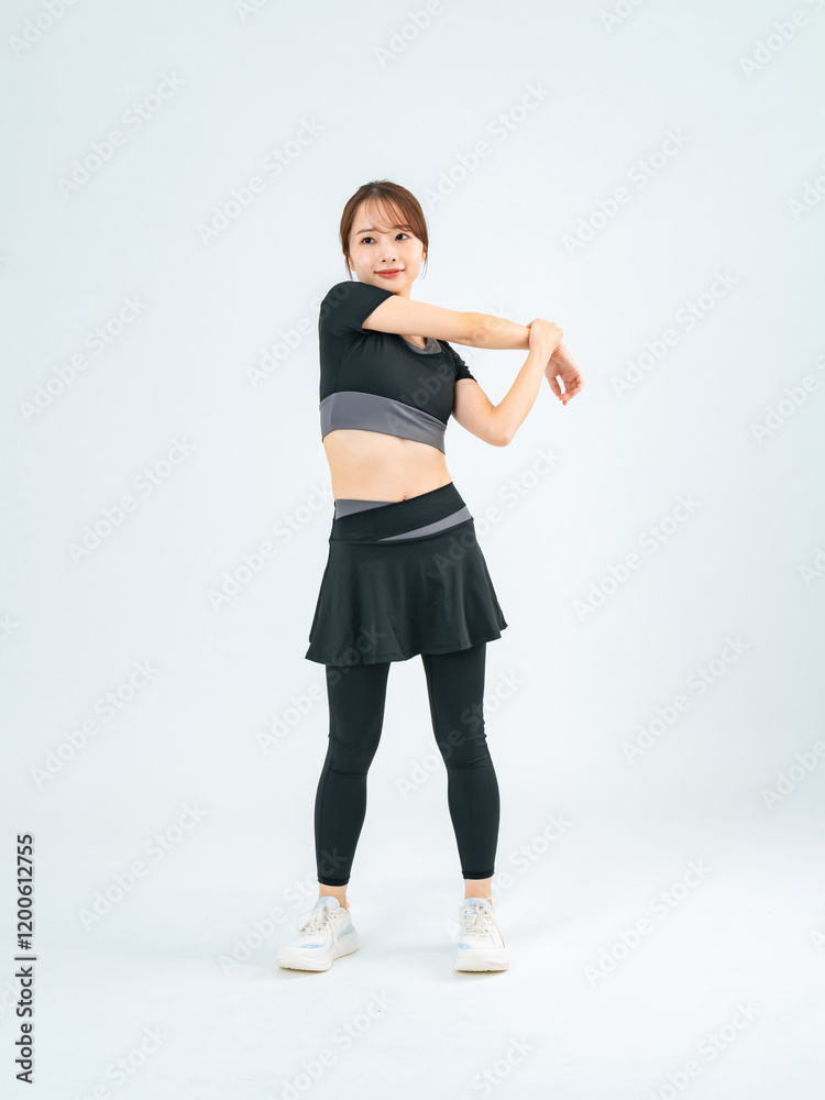 Poster ストレッチ、女性、後ろ姿、運動、スポーツ、エクササイズ、フィットネス、ボディケア、背中、全身、体操、トレーニング、くびれ、スポーツウェア、スカート、ジム、柔軟、関節、スマート、スリム、元気、ヘルスケア、健康、ランニング、ジョギング、ダイエット、アスリート、セパレート、アクション、ポーズ、ポジティブ、日本人、クールダウン、ウォーミングアップ、ウォームアップ、若い、20代、ヘルシー、ライフスタイル、ア