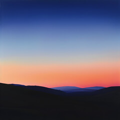 Obraz premium Twilight Serenity: Capturing the Tranquil Colors and Lights of an Evening Horizon