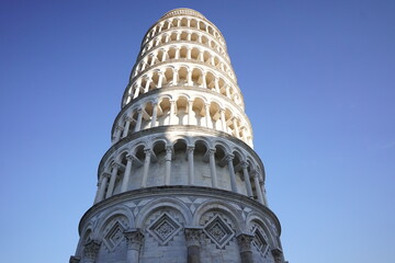 leaning tower of Pisa