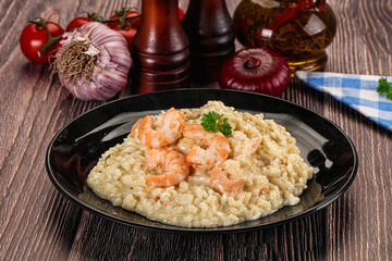 Gourmet risotto with prawn and cheese