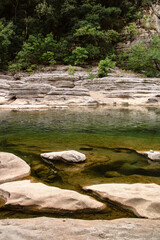 Rivière a pierre blanche 1