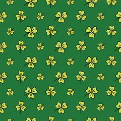 St. Patricks Day seamless pattern of doodle shamrocks on isolated background. Hand drawn design for St. Paddy day celebration, party decoration, wall paper, scrapbooking, textile, home decor.