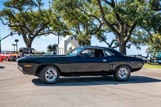 1971 Dodge Challenger Hardtop Coupe