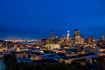 Fototapeta premium City skyline from Russian Hill in San Francisco, California, USA.