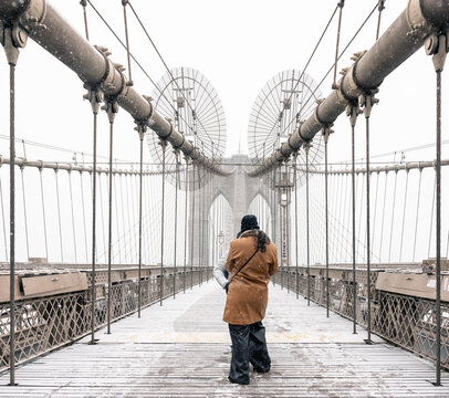 Brooklyn bridge with snow - Powered by Adobe