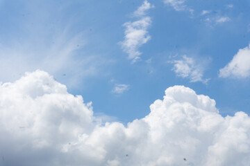 Obraz premium Summer blue sky cloud gradient light white background. Beauty cloud