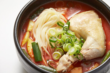 kalguksu,  Noodle Soup with Chicken 