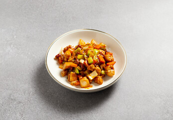 Stir fried Chicken with Nuts