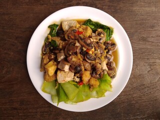 Stir fried Bok choy with Tofu and Mushroom