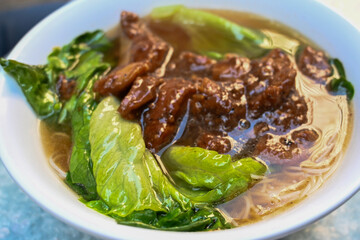 noodles with vegetables and beef