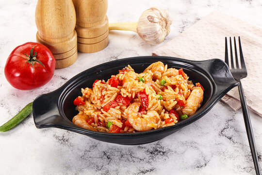 Italian pasta orzo with prawn