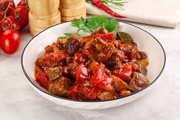 Pork with vegetables and oyster sauce
