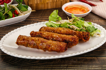 Fried Vietnamese spring roll with special sauce