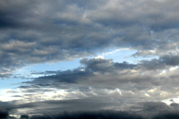 Obraz premium The appearance of clouds in the morning when it rained heavily last night.