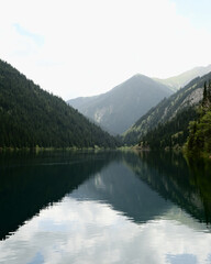 Fototapeta premium lake in the mountains