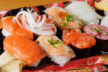 握り寿司弁当