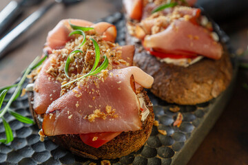 Bruschetta with Cream Cheese and Prosciutto