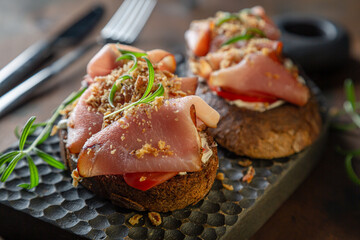 Bruschetta with Cream Cheese and Prosciutto