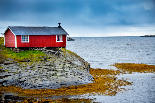 Traditional Rorbu House in the Town of Tind - Lofoten - Norway
